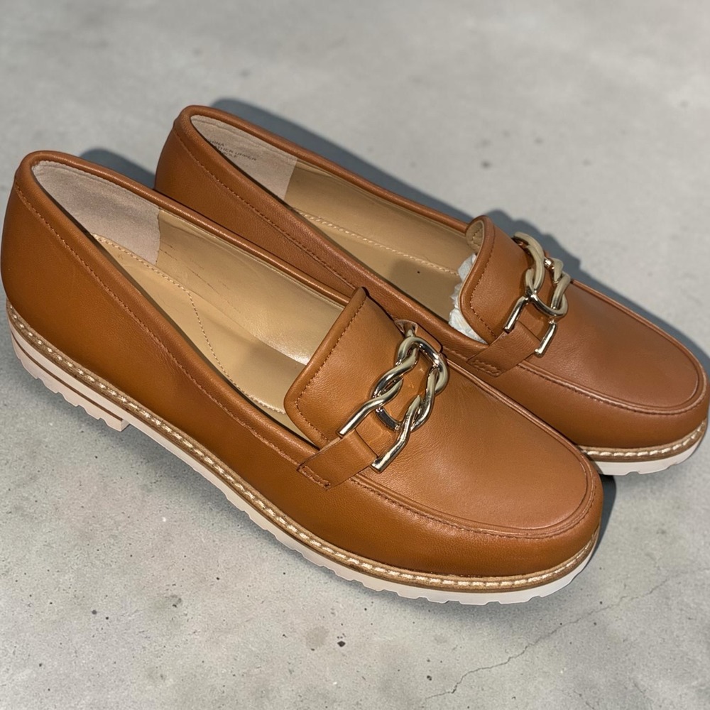 Talbots Womens Cognac Brown Leather Chain Link Lug Sole Loafers Size 8M